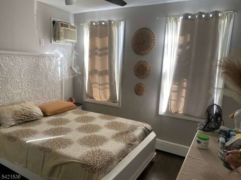 116 Redwood Ave, Paterson City, NJ 07522