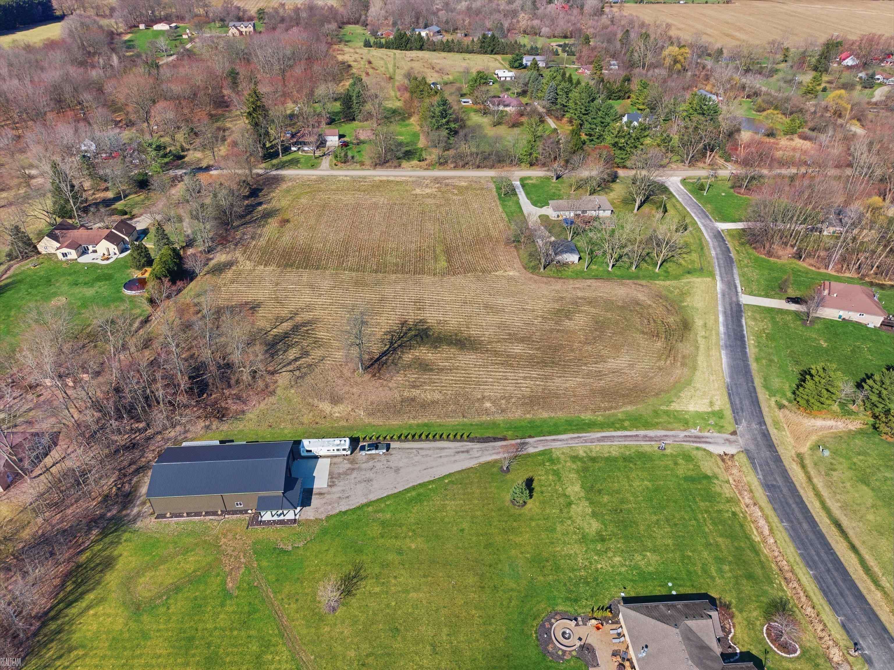 7036 Rea VL LN, Almont, MI 48003