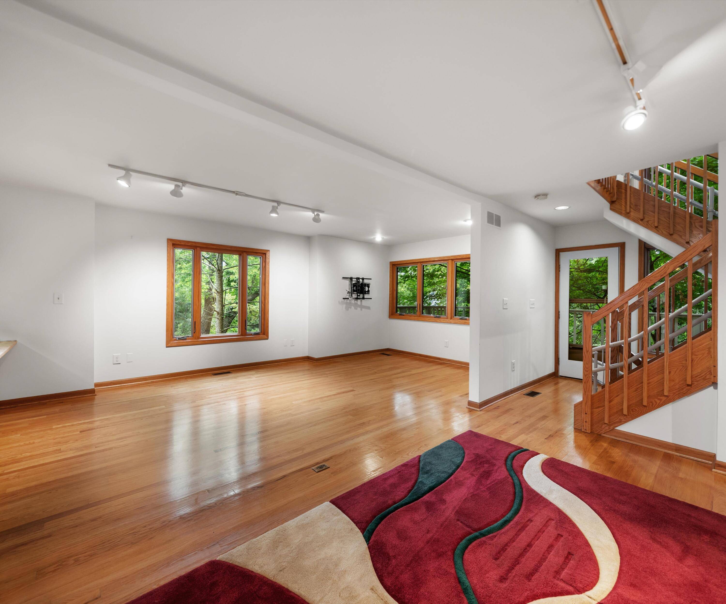 651 N 5th AVE, Ann Arbor, MI 48104