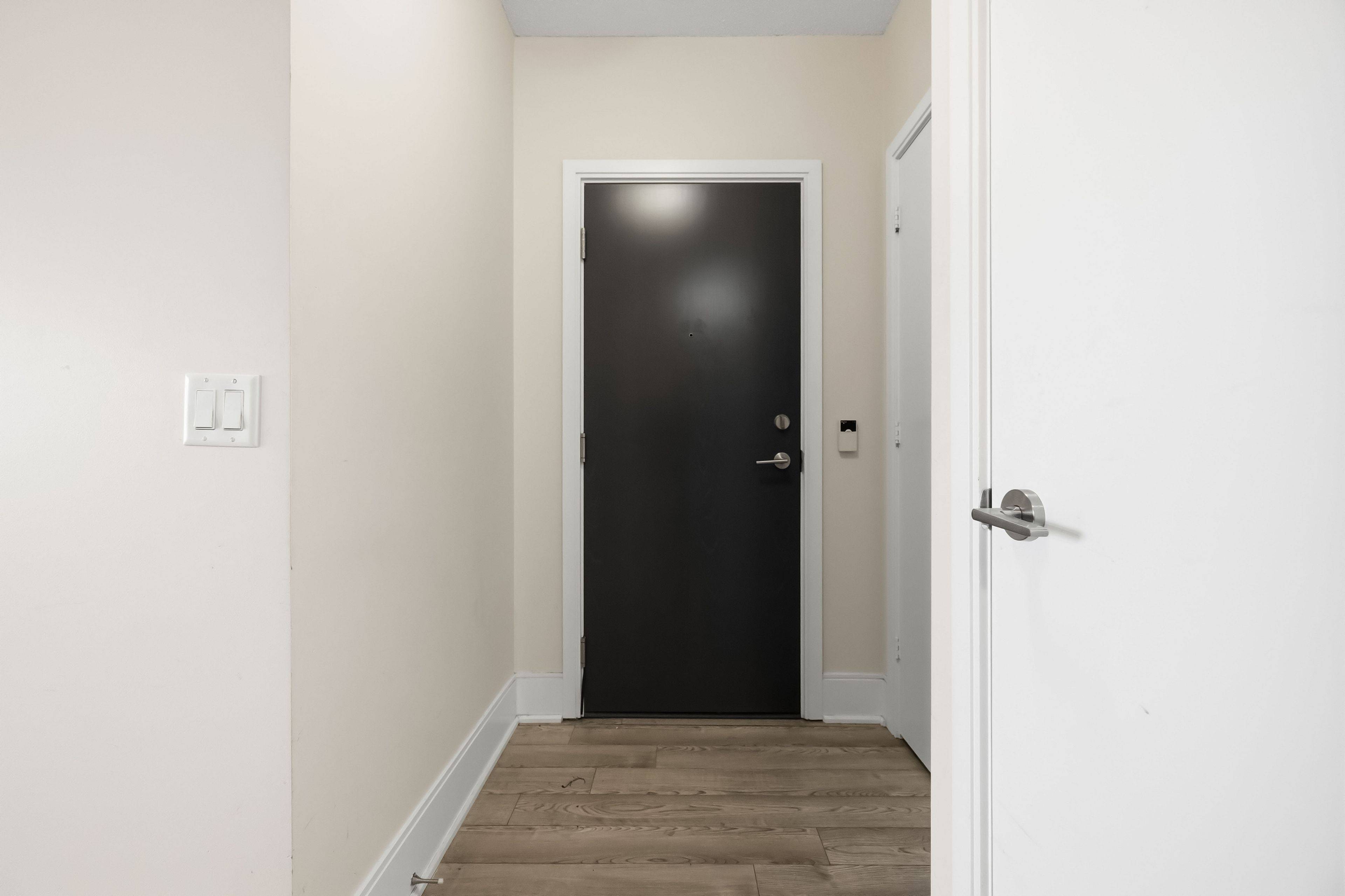 181 Wynford DR #1206, Toronto C13, ON M3C 0C6