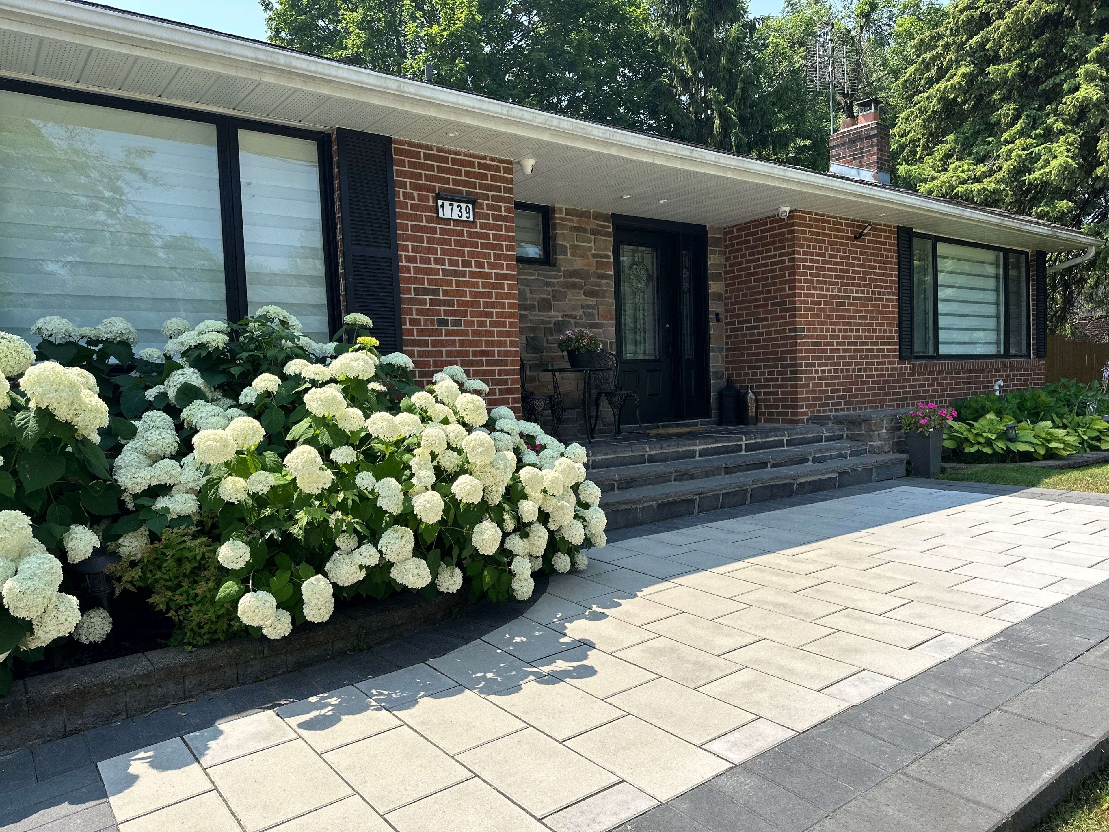 1739 Mount Albert RD, East Gwillimbury, ON L0G 1V0