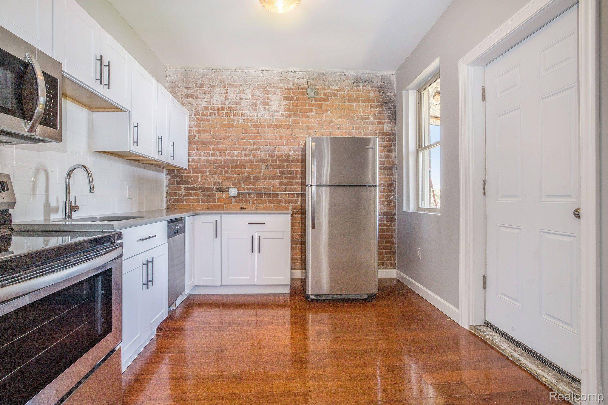 5764 Woodward AVE, Detroit, MI 48202