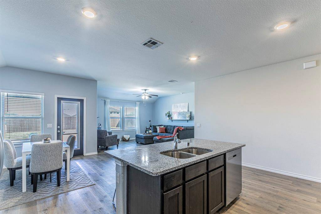 4017 Glastonbury Road, Mckinney, TX 75071