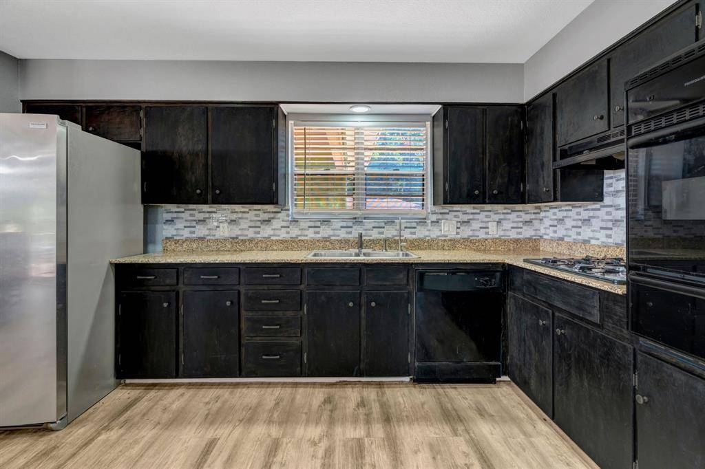 810 Arthur Drive, Arlington, TX 76013