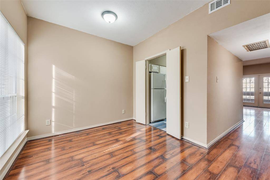 9801 Royal Lane #703, Dallas, TX 75231