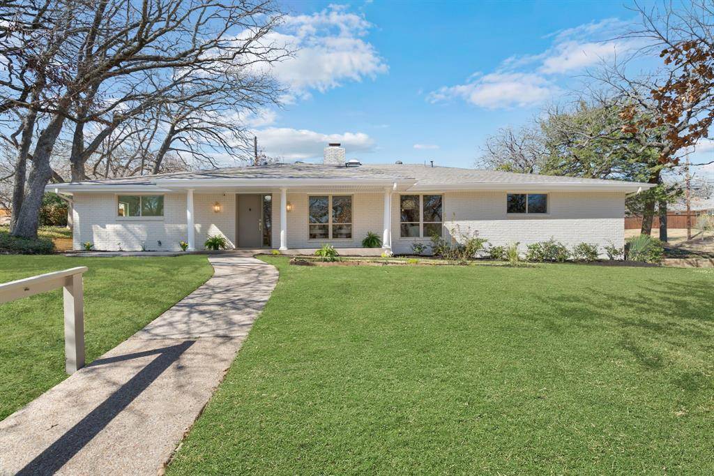 1306 Driftwood Drive, Euless, TX 76040