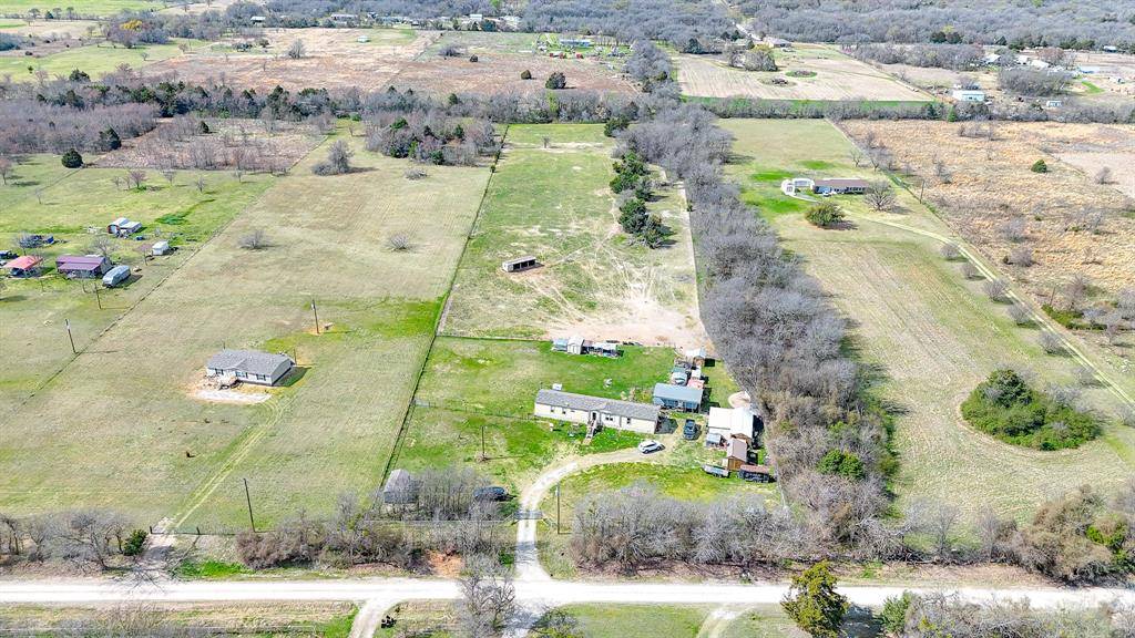 706 County Road 2260, Corsicana, TX 75109