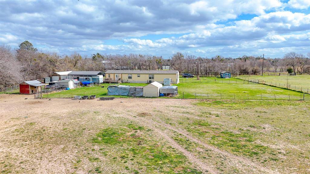 706 County Road 2260, Corsicana, TX 75109