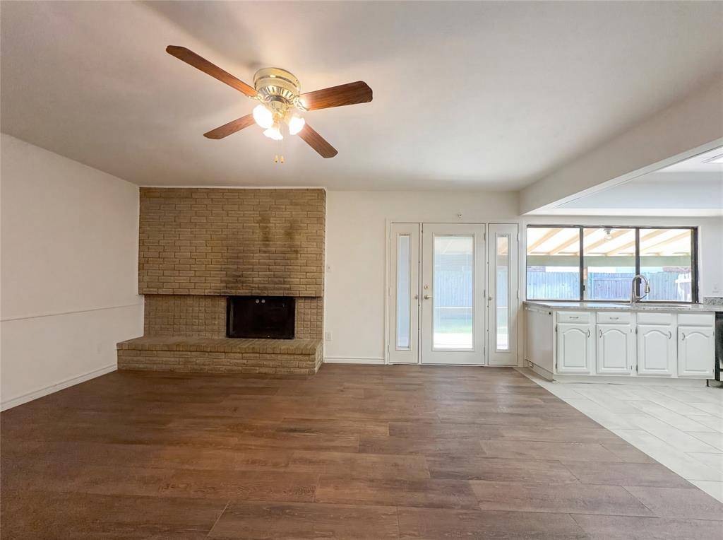 2623 Crestmoor Court, Arlington, TX 76016