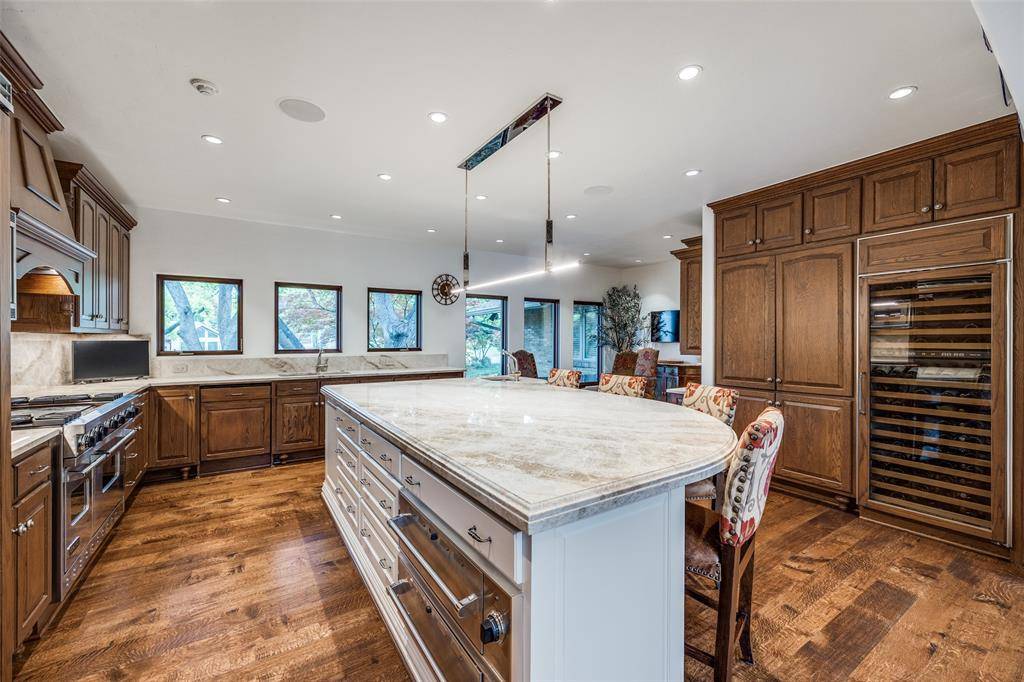 6812 Midcrest Drive, Dallas, TX 75254