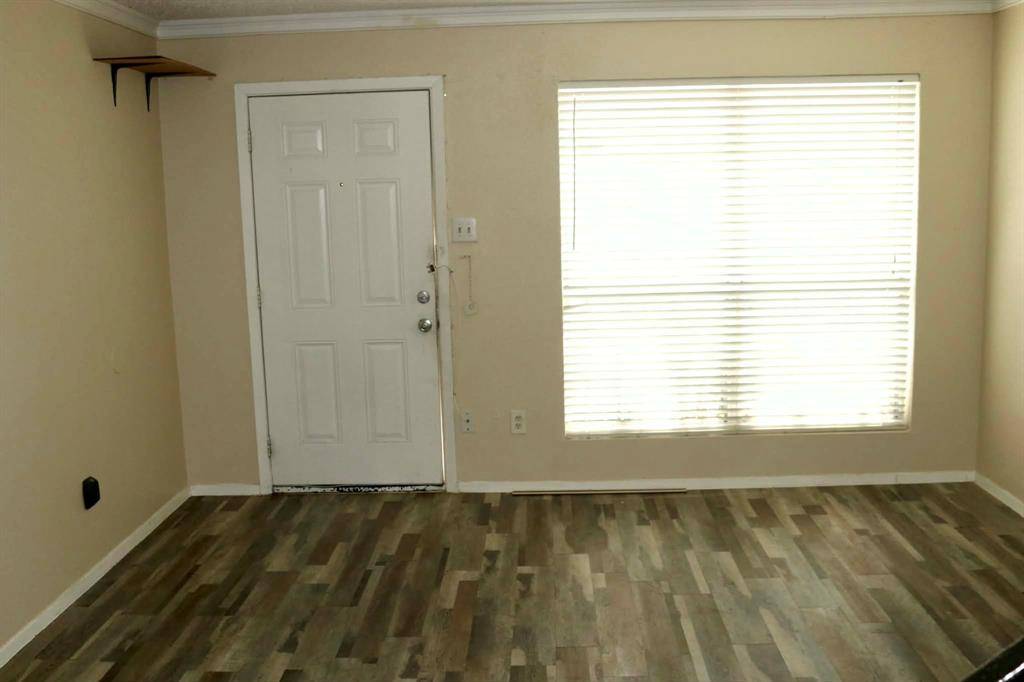 10500 Lake June Road #M07, Dallas, TX 75217