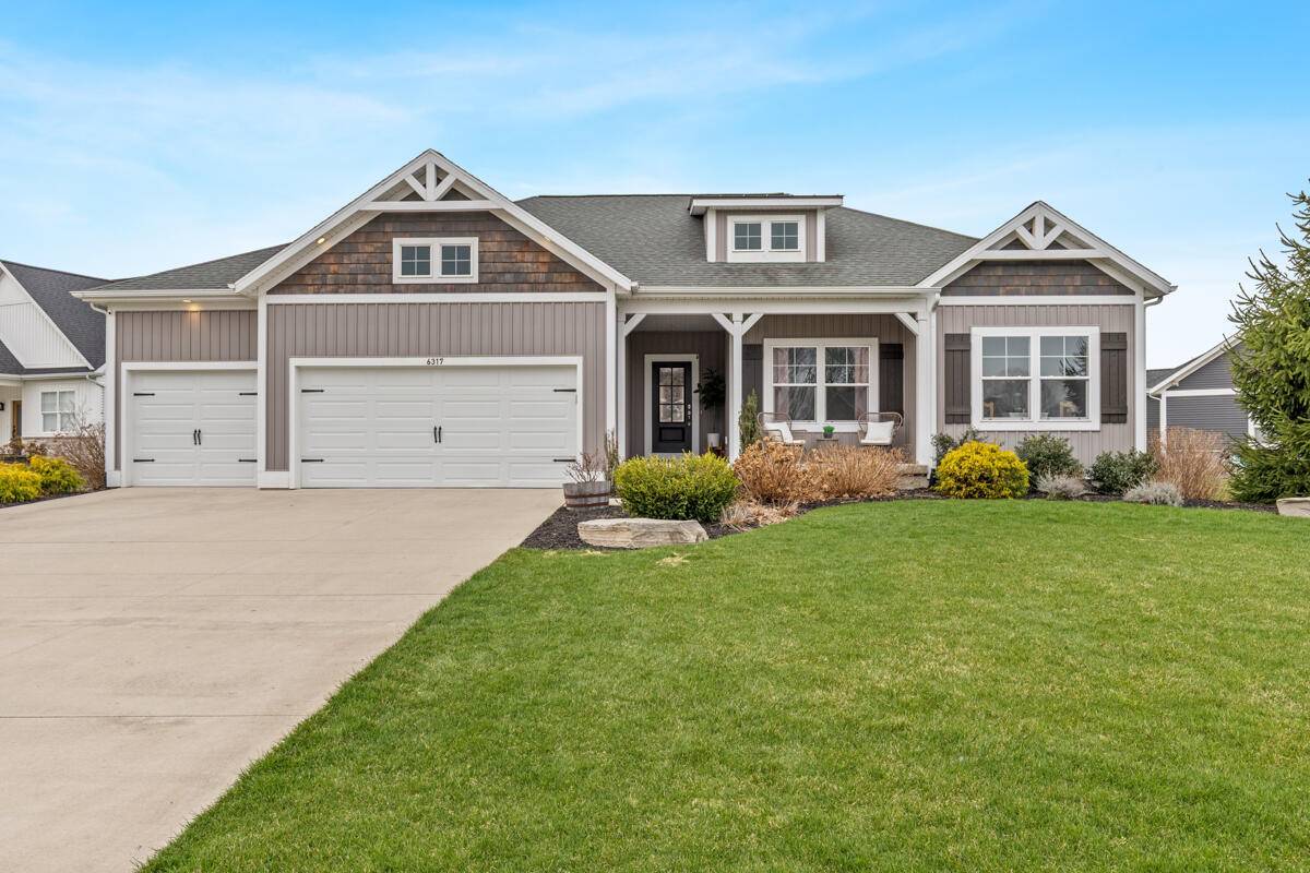 6317 Eaglewood DR, Blendon Twp, MI 49426