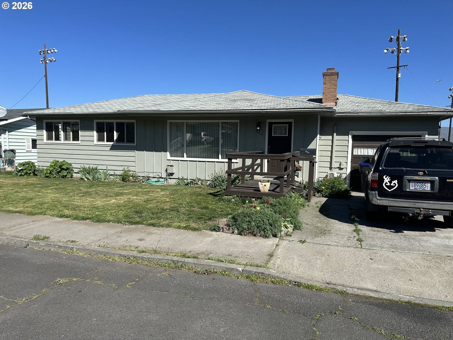 1831 E 14TH ST, The Dalles, OR 97058