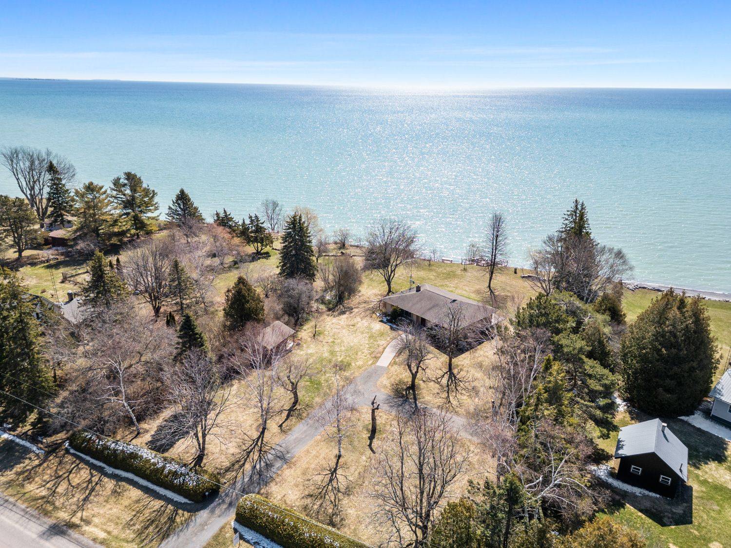 373 Victoria Beach RD, Cramahe, ON K0K 1S0