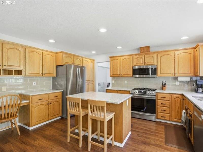 448 SE 24TH AVE, Hillsboro, OR 97123