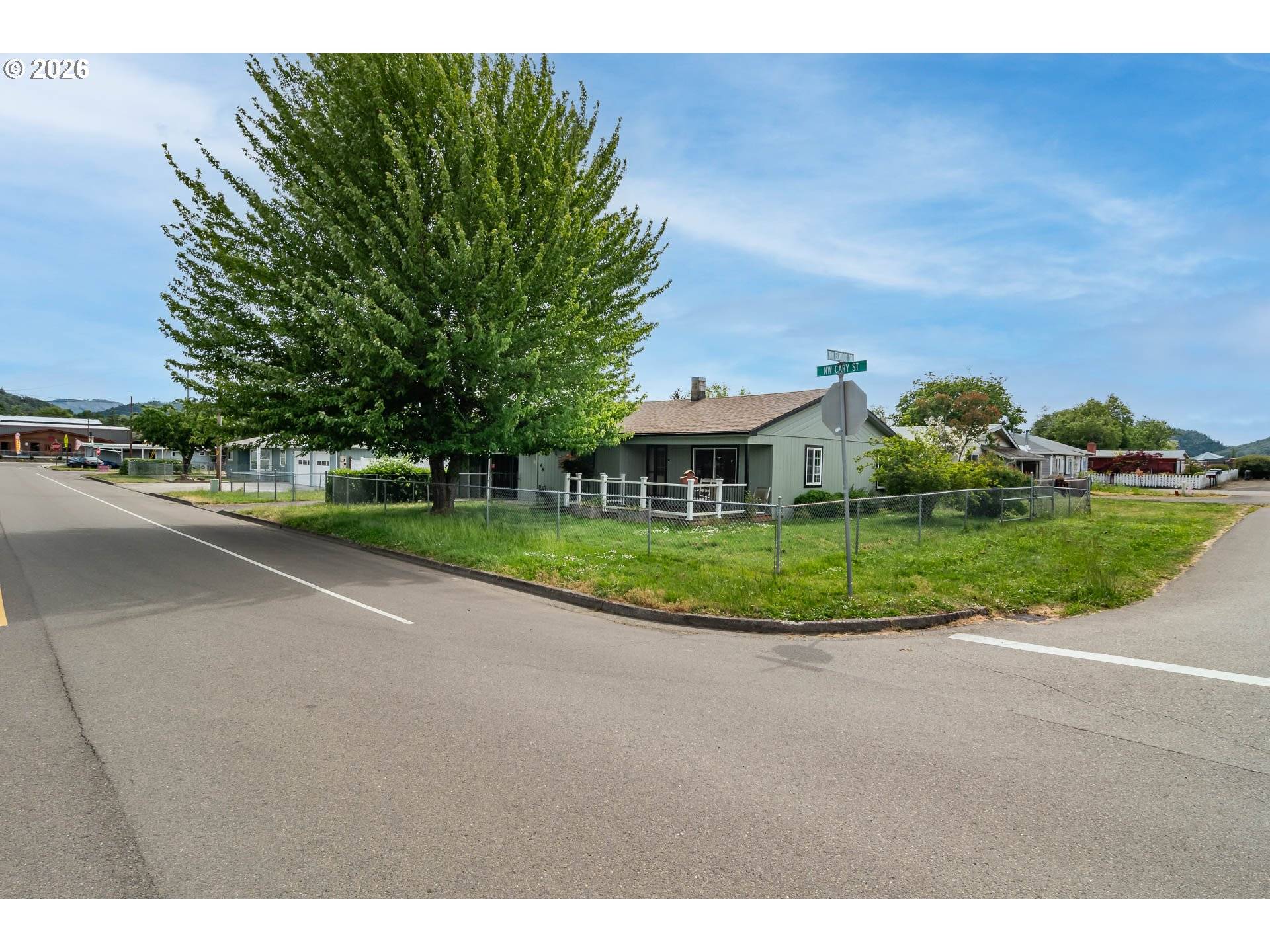 66 NW CARY ST, Winston, OR 97496