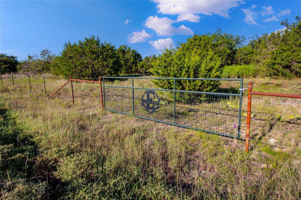 130 Mountain Drive, Graford, TX 76449