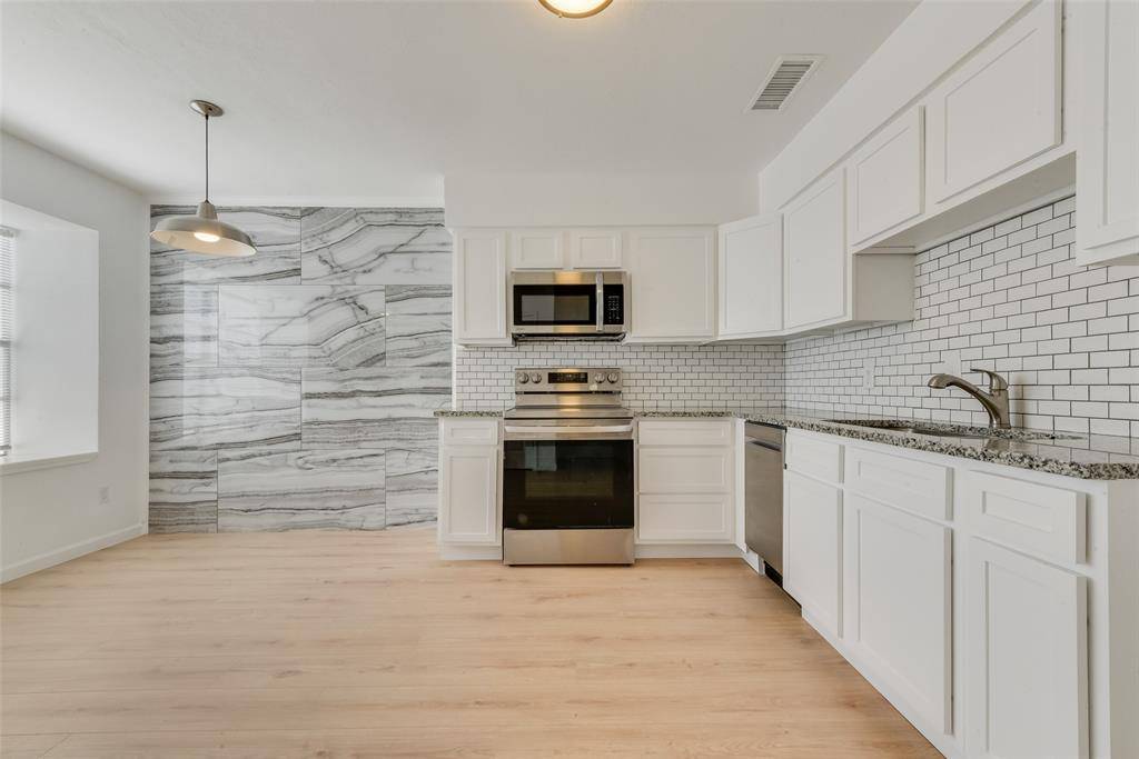 80 E Mountain Creek Drive #19, Grand Prairie, TX 75052