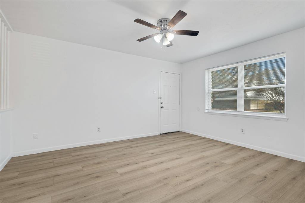 308 College Street #B, Arlington, TX 76010