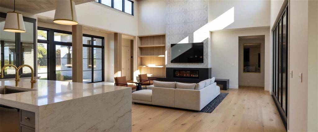 1536 Four Seasons Drive, Colleyville, TX 76034