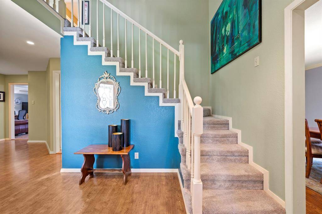 2621 Sedgeway Lane, Carrollton, TX 75006