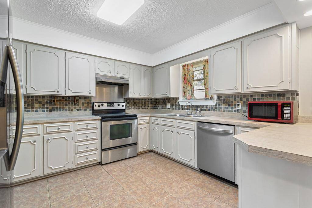 6772 FM 2494, Athens, TX 75751