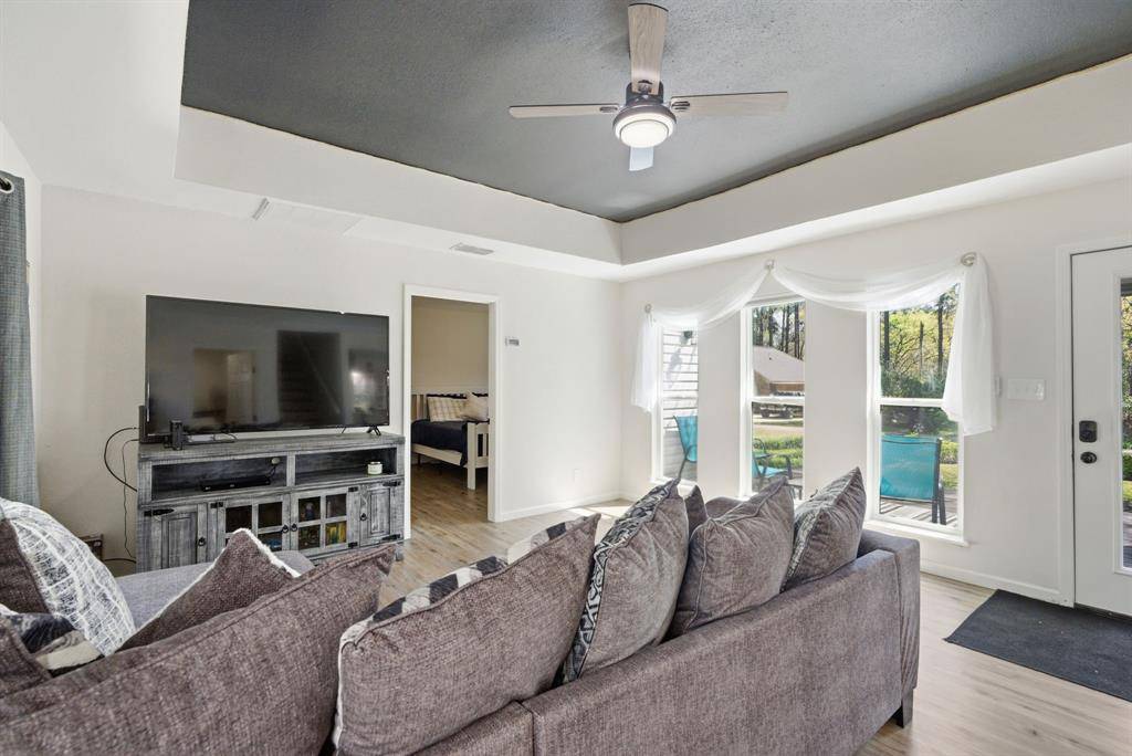 194 Debra Drive, Bullard, TX 75757