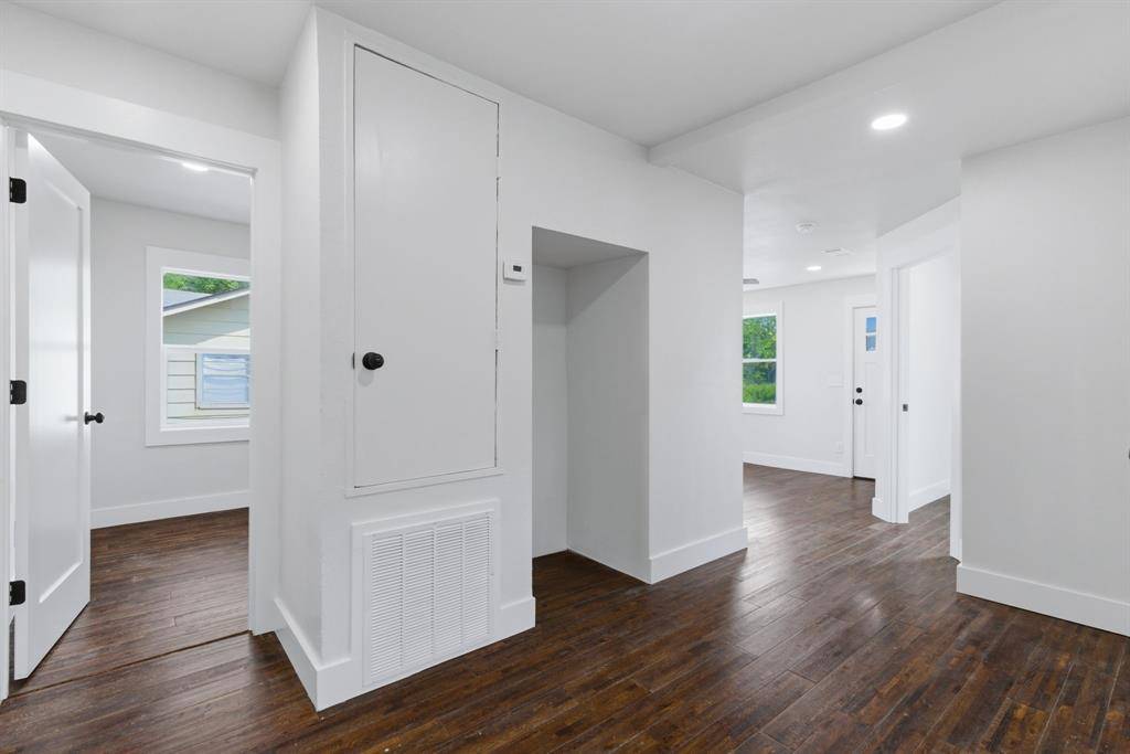 8816 Spaugh Court, White Settlement, TX 76108