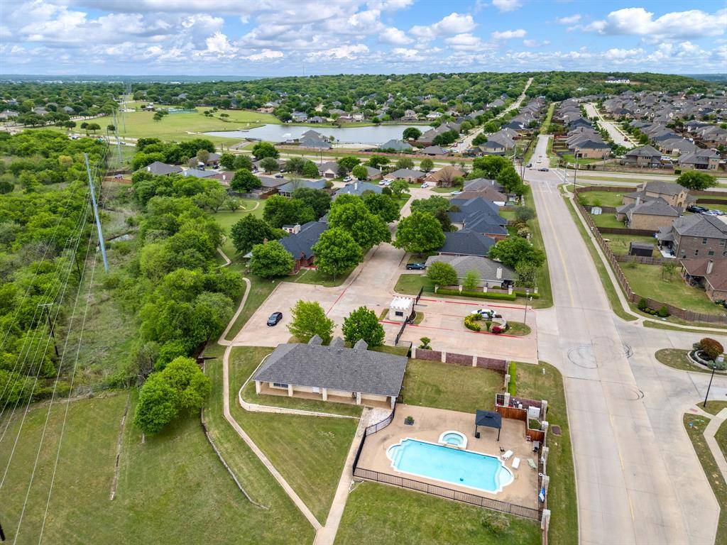 325 Village Parkway, Crowley, TX 76036
