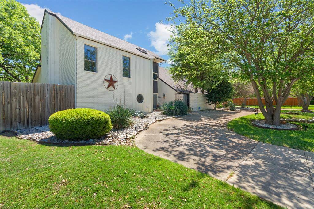 5107 Racquet Club Drive, Arlington, TX 76017
