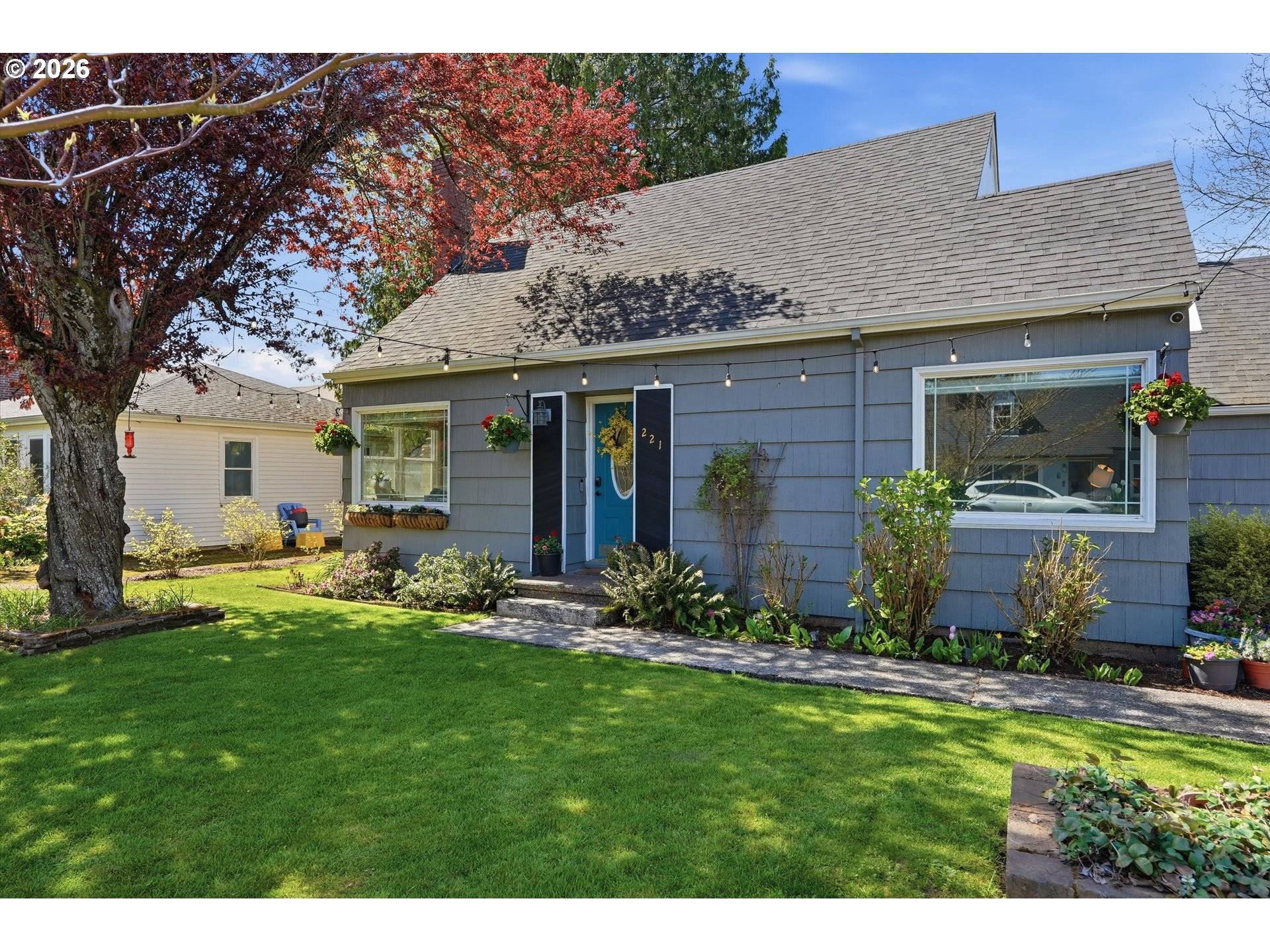 221 SE 109TH AVE, Portland, OR 97216