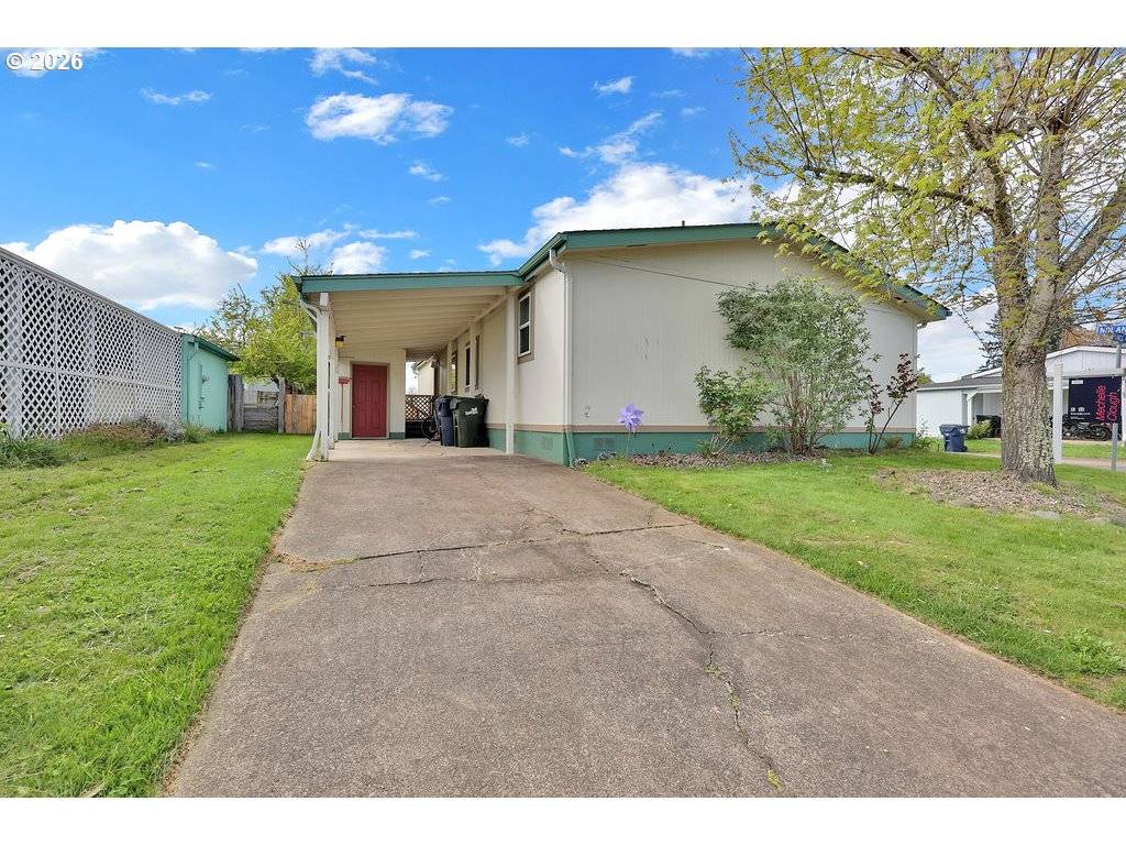 700 N Mill ST #69, Creswell, OR 97426