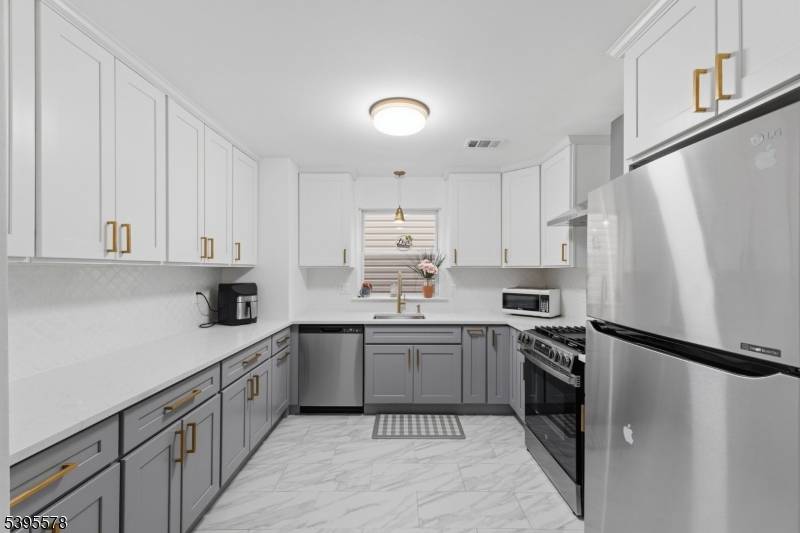 72 Sherman Ave, Newark City, NJ 07114