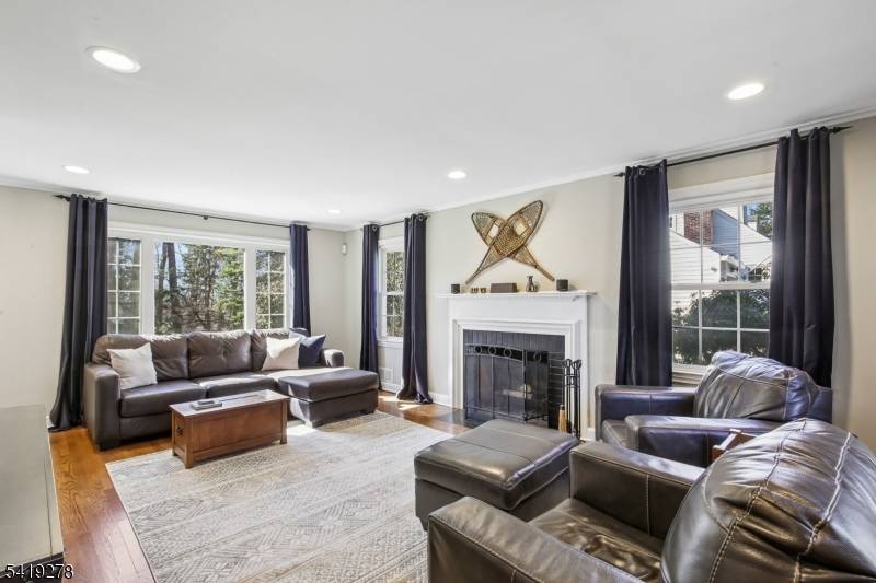 70 Sycamore Ave, Berkeley Heights Twp., NJ 07922