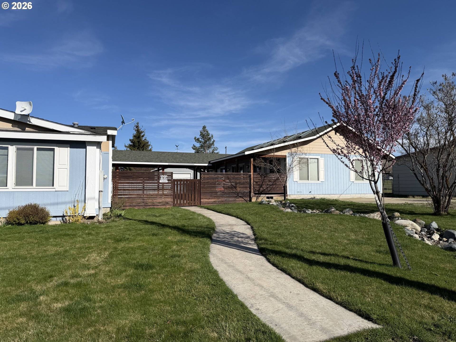 404 S COLLEGE ST, Joseph, OR 97846