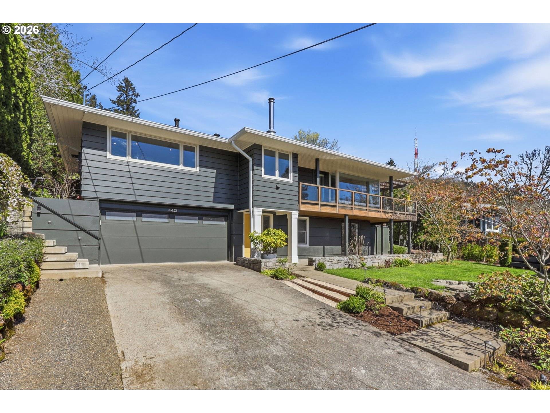 4432 SW TWOMBLY AVE, Portland, OR 97239