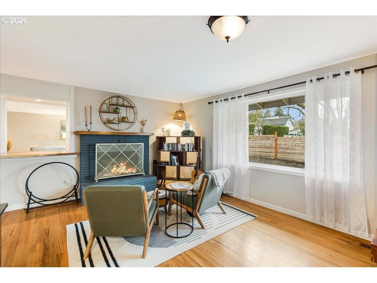 6935 SW TAYLORS FERRY RD, Portland, OR 97223