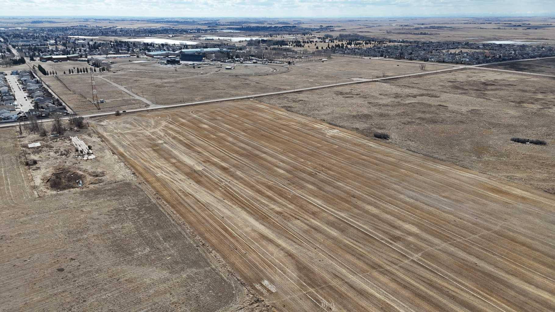 4;25;24;26;SW Township Road 244, Strathmore, AB T0J1Y0