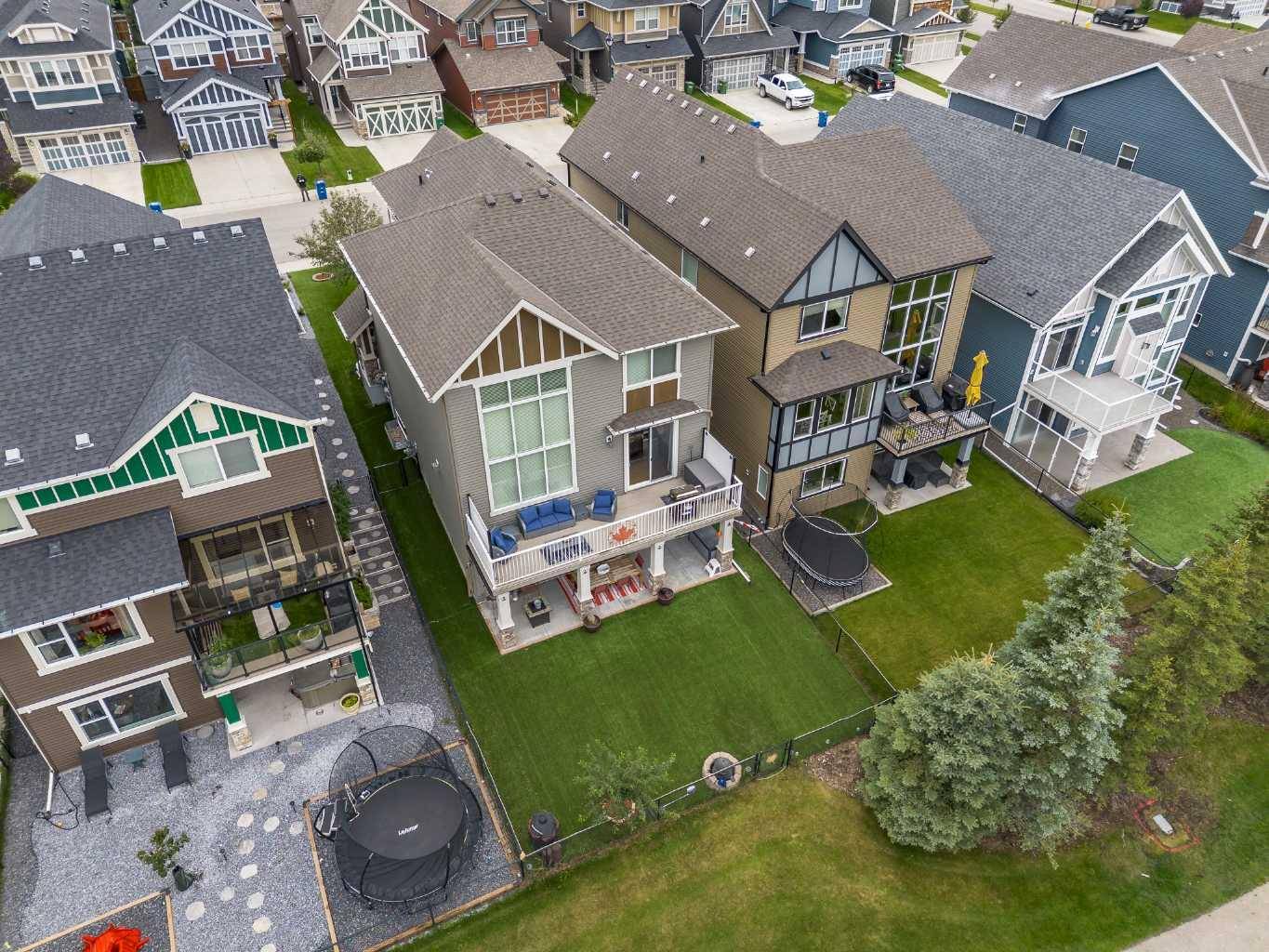 225 Kingsmere CV SE, Airdrie, AB T4A 0S1