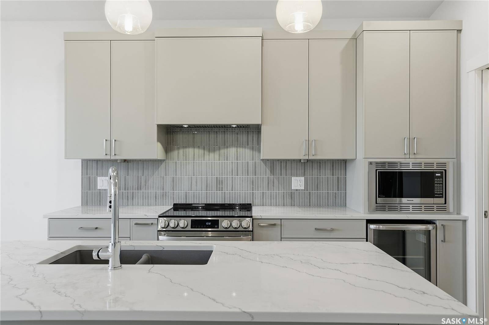 151 Nazarali WAY, Saskatoon, SK S7V 1P6