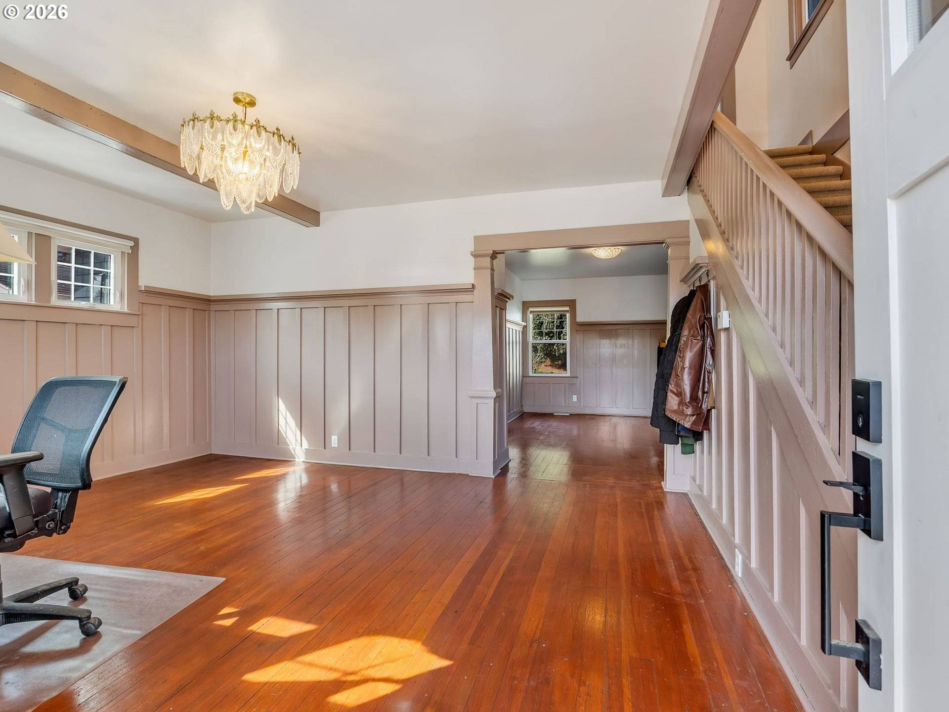 933 8TH ST, Astoria, OR 97103