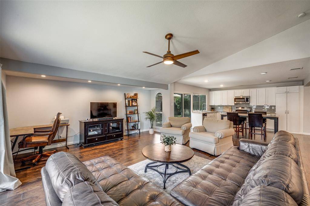 2602 Meadowview Drive, Arlington, TX 76016