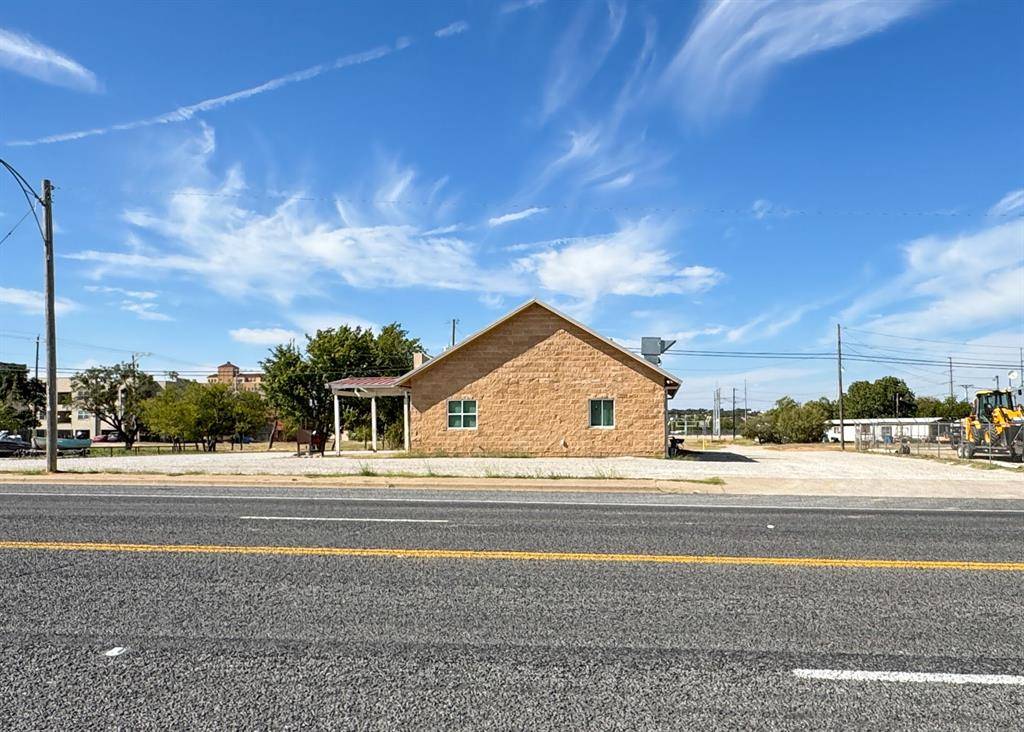 115 E 8th Street, Cisco, TX 76437