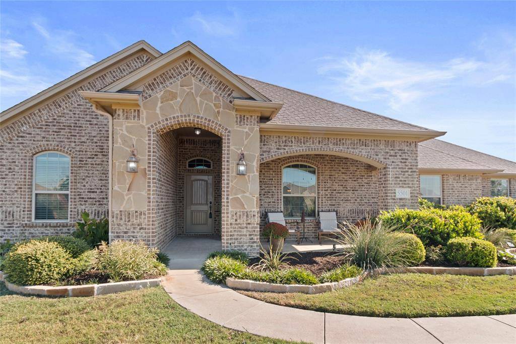 5501 Littlefield Drive, Dish, TX 76247