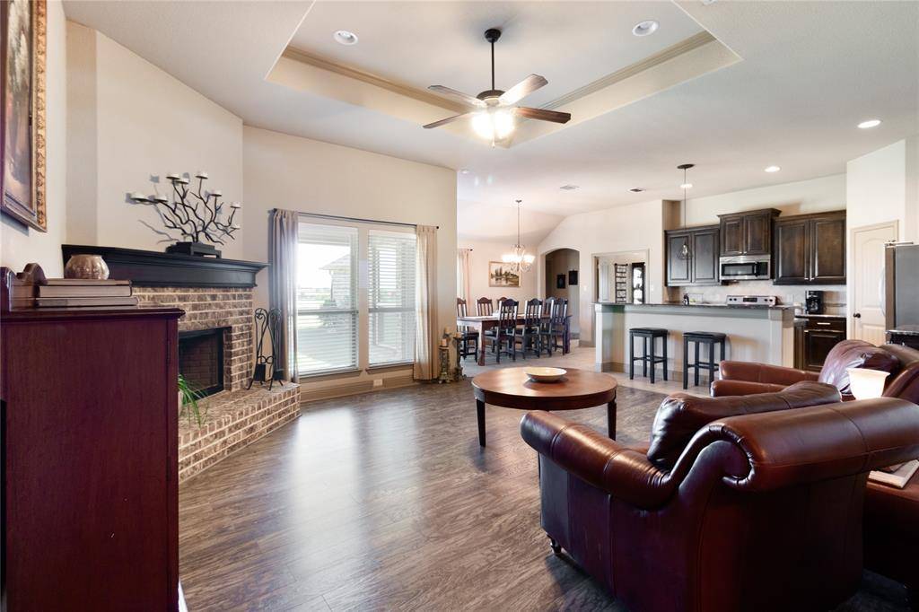 5501 Littlefield Drive, Dish, TX 76247
