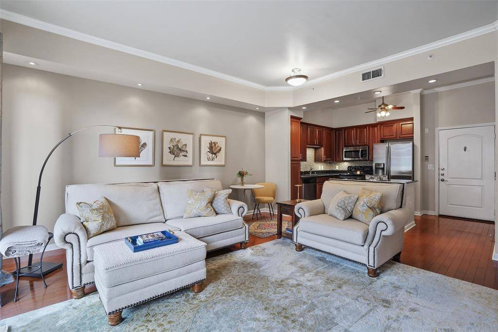 3225 Turtle Creek Boulevard #318, Dallas, TX 75219