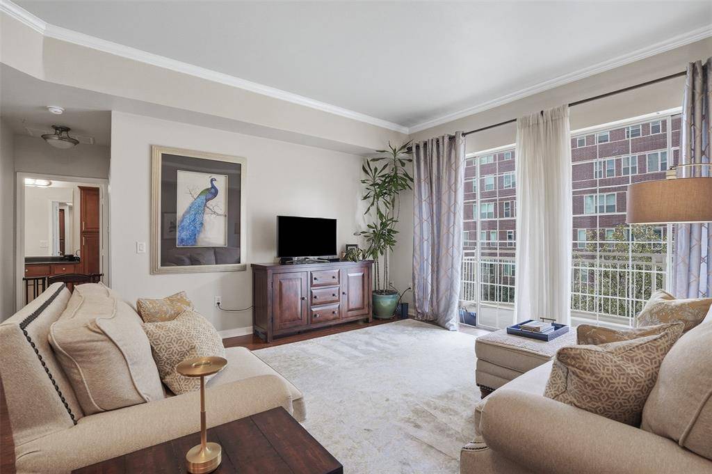 3225 Turtle Creek Boulevard #318, Dallas, TX 75219