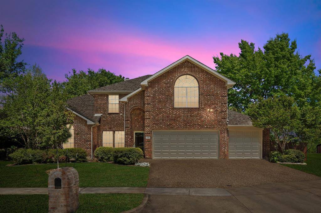 825 Hillside Drive, Mckinney, TX 75071
