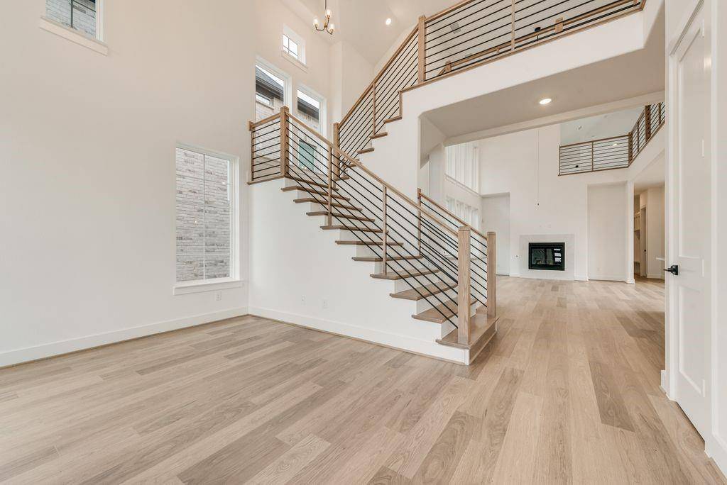 211 Golden Run Drive, Fate, TX 75189