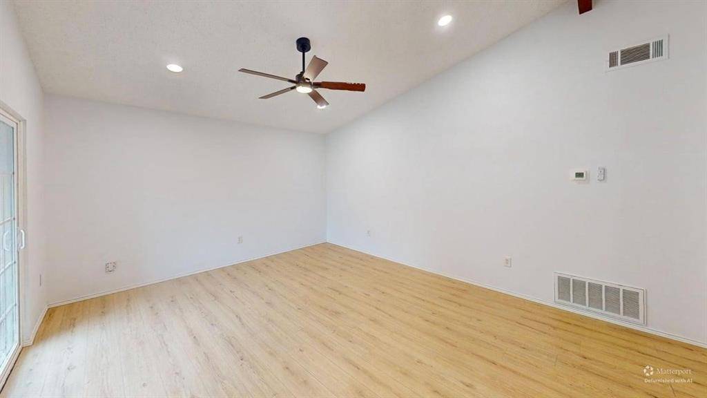 5503 Creek Valley Drive, Arlington, TX 76018